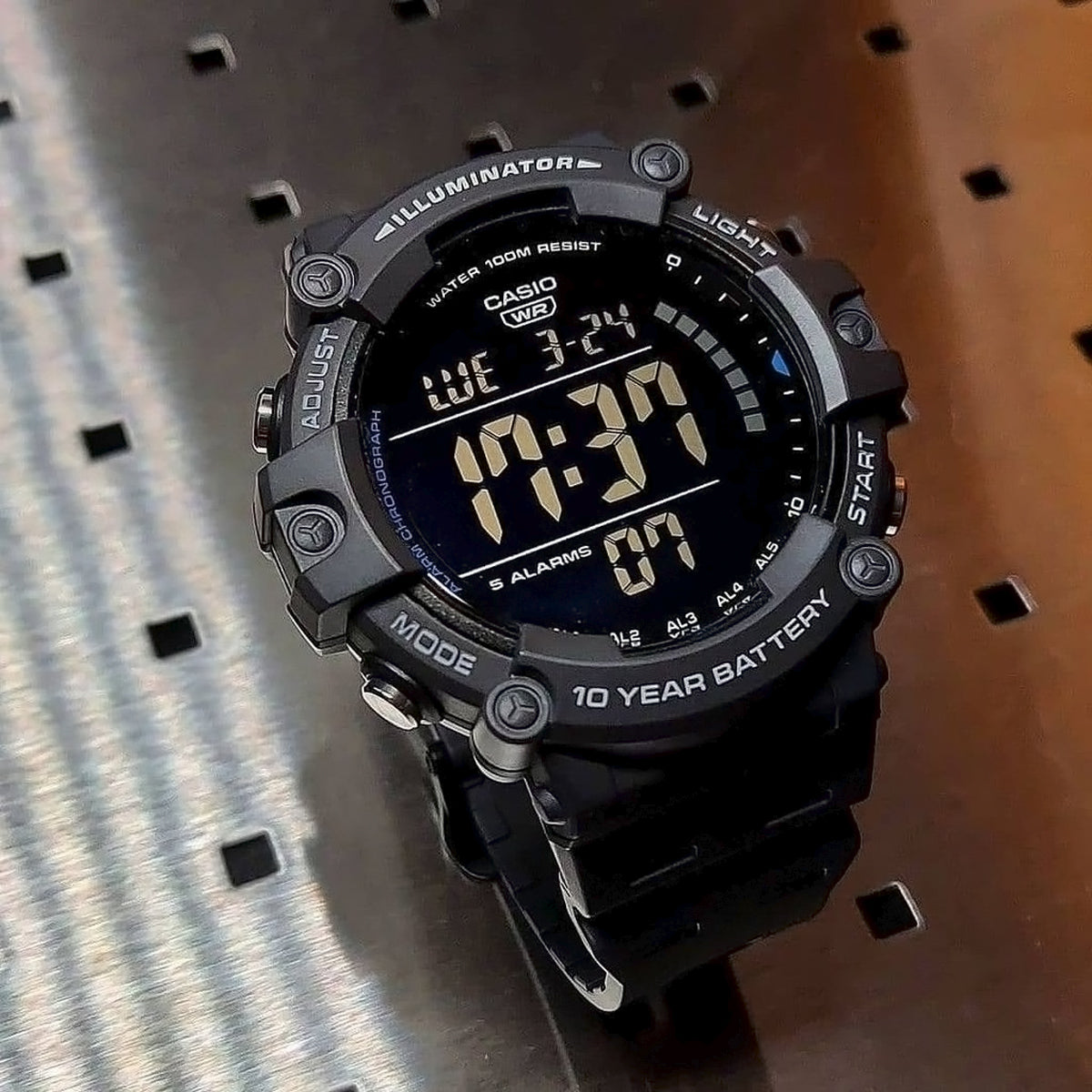 Casio Illuminator AE1500WH